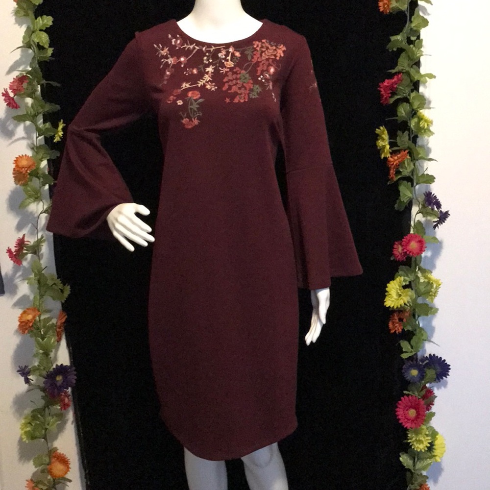 NWT NEIMAN MARCUS PLUM MIDI DRESS